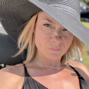 Meet your Posher, Jen